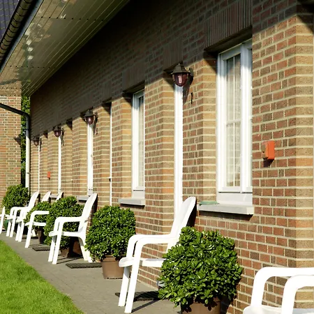 מלון Restaurant Tychon Ag 3*